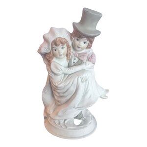 Vintage Top Hat Bride and Groom Ceramic Figurine Creative Products
